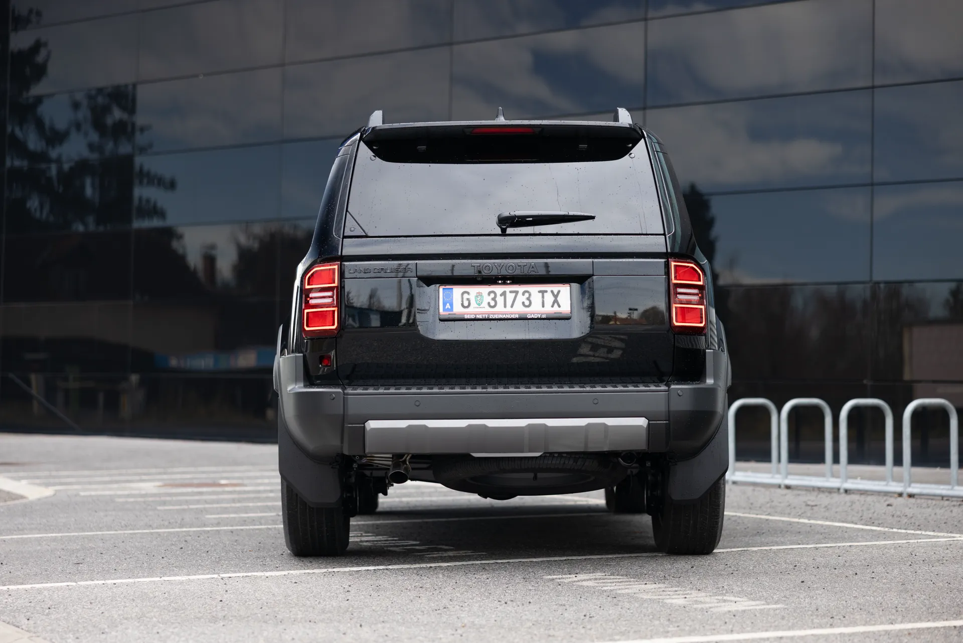 Toyota Land Cruiser Interieur — Premium-Ausstattung Business Taxi Graz